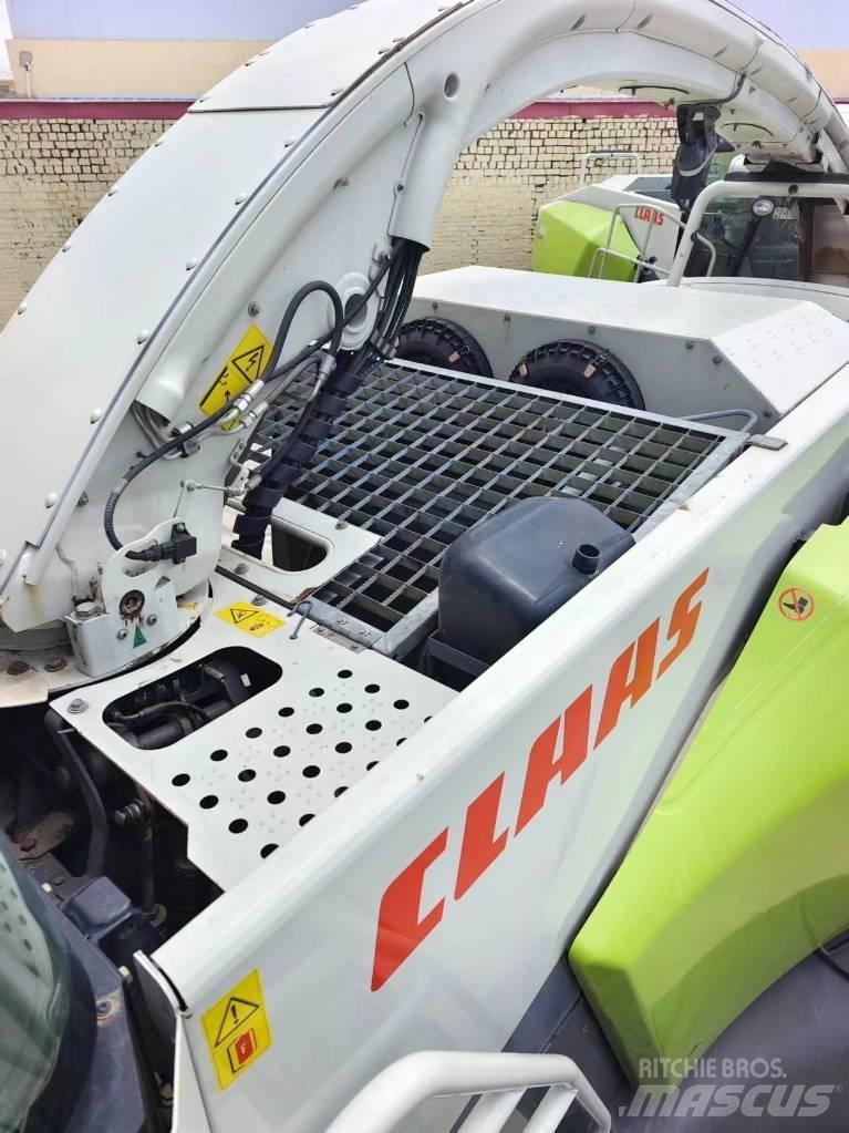CLAAS Jaguar 850 Самоходные кормоуборочные комбайны