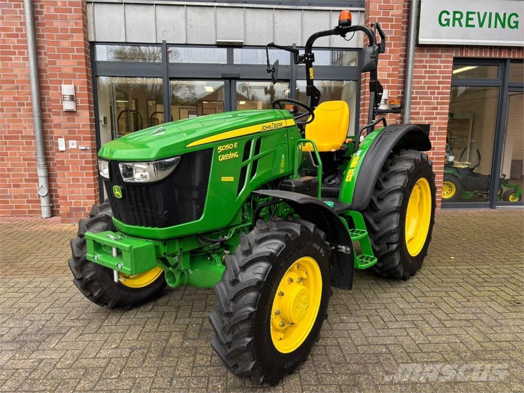 John Deere 5050E Трактора