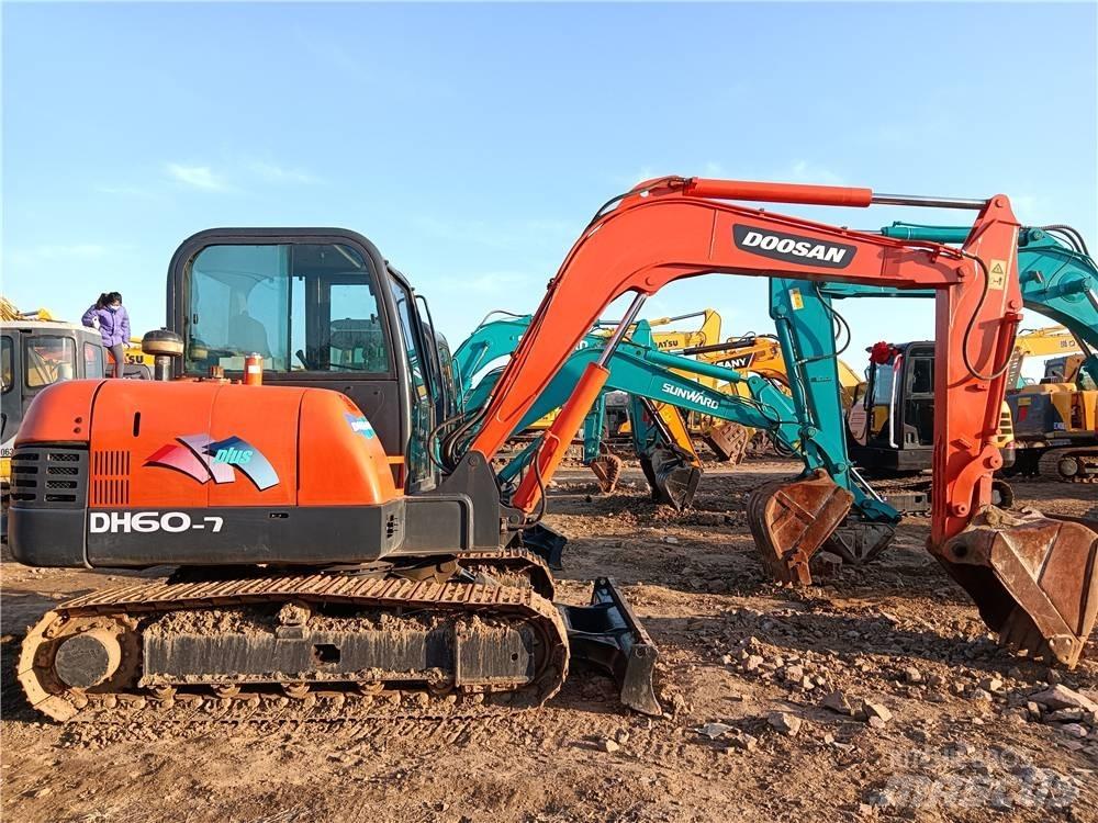 Doosan DH60-7 Гусеничные экскаваторы
