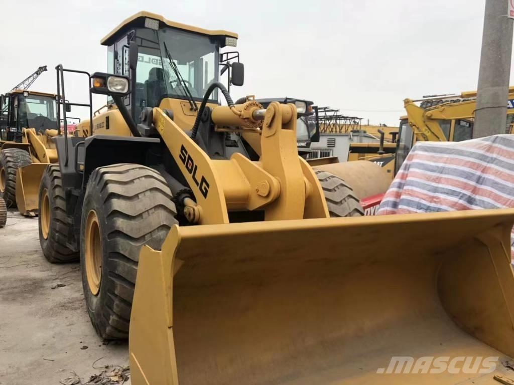 SDLG LG956L Экскаваторы-погрузчики