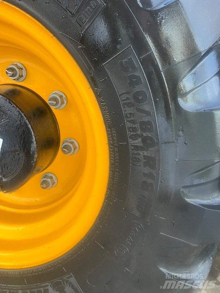 JCB 525-60 Сельскохозяйственные телескопические погрузчики