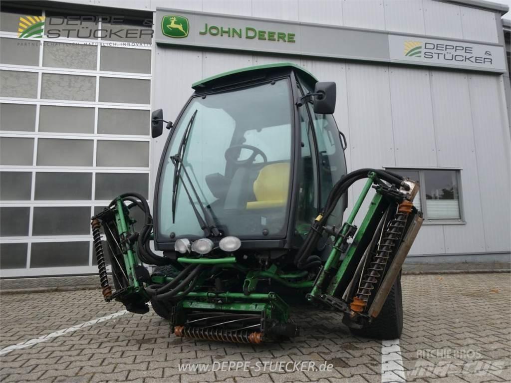 John Deere 8900A Роторные косилки