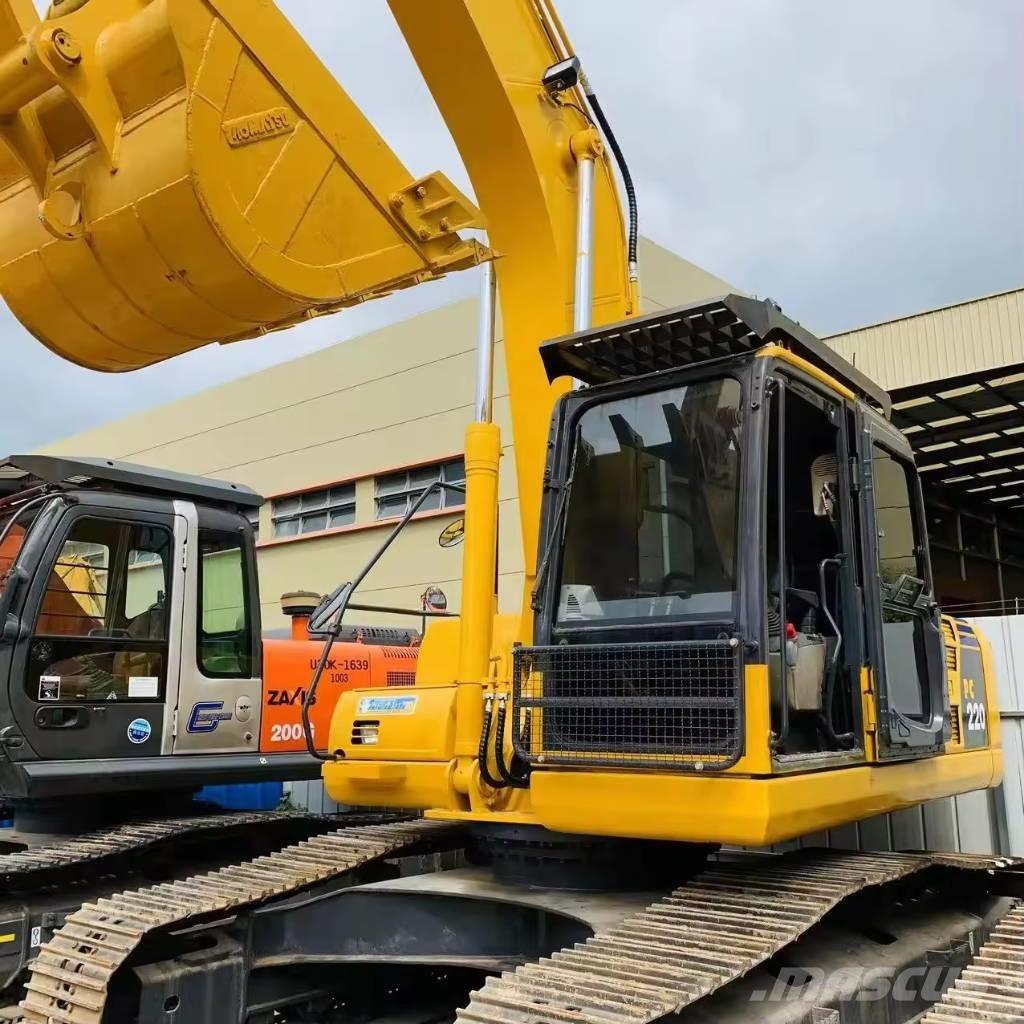 Komatsu PC 200 Гусеничные экскаваторы