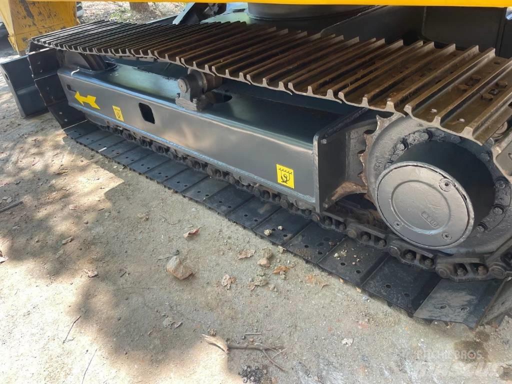 Komatsu PC70-8 Гусеничные экскаваторы