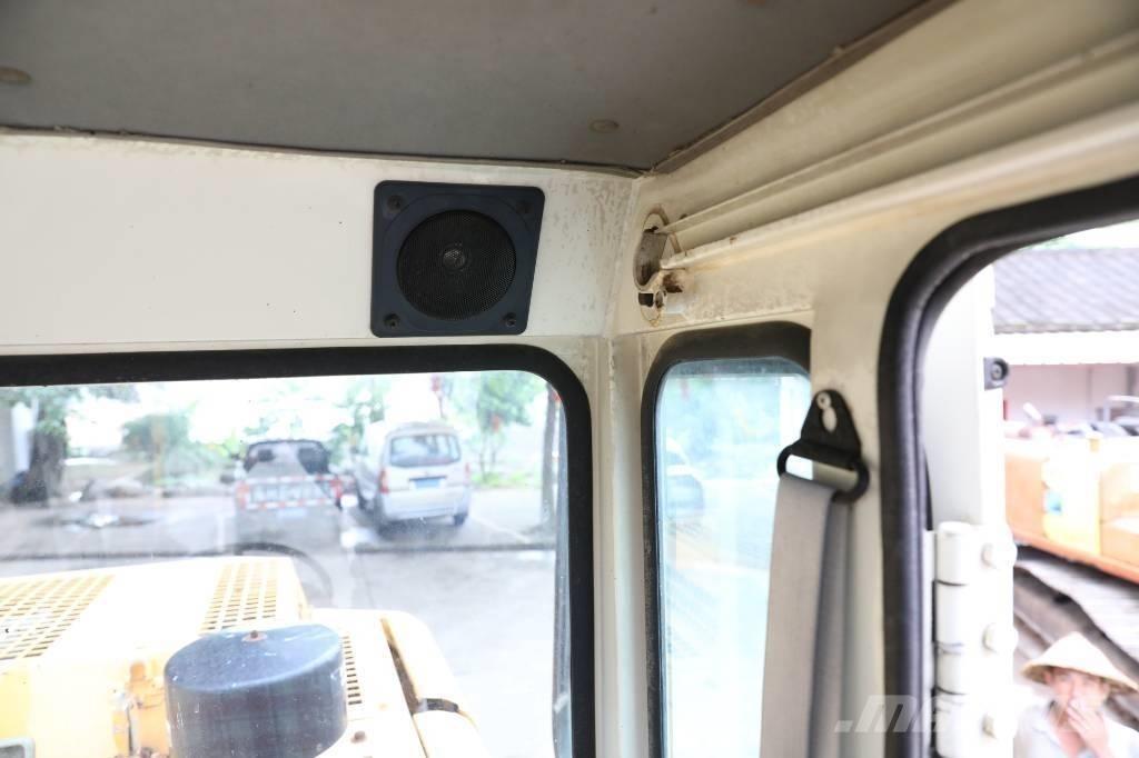 Hyundai Robex 130 W Колёсные экскаваторы