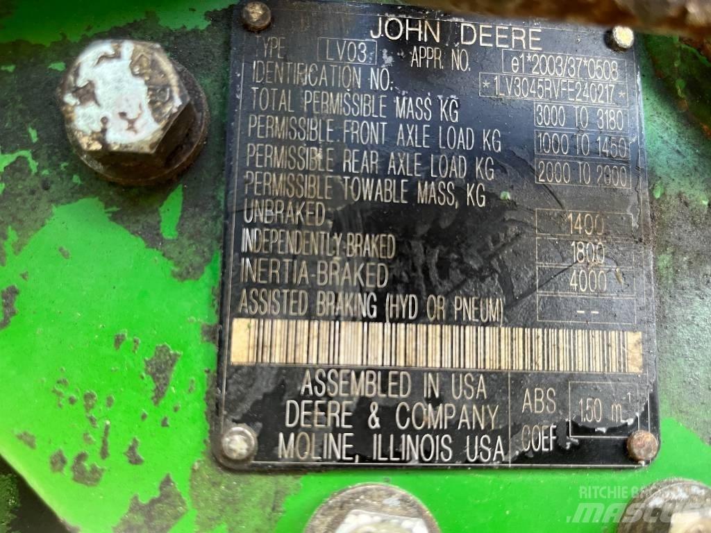 John Deere 3045 R Коммунальные тракторы