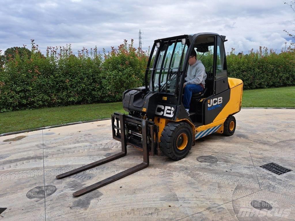 JCB TLT 30-19E Ричтраки