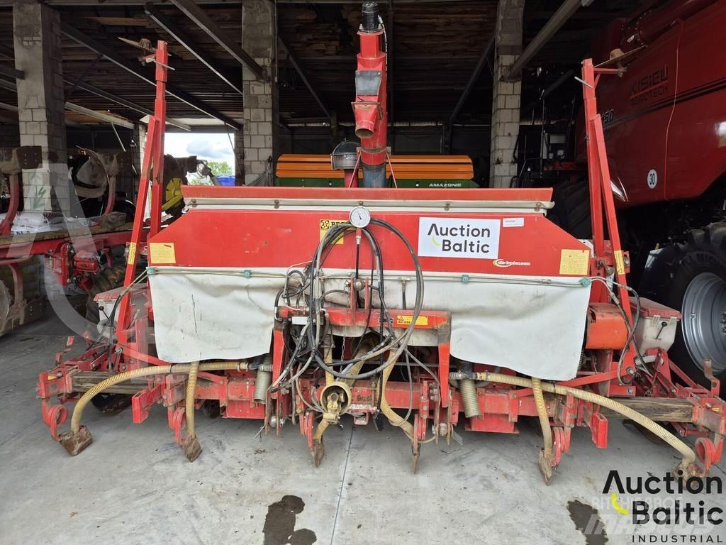 Becker Aeromat T 6 Сеялки точного высева