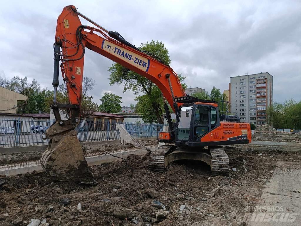 Doosan DX 300 LC-5 Гусеничные экскаваторы