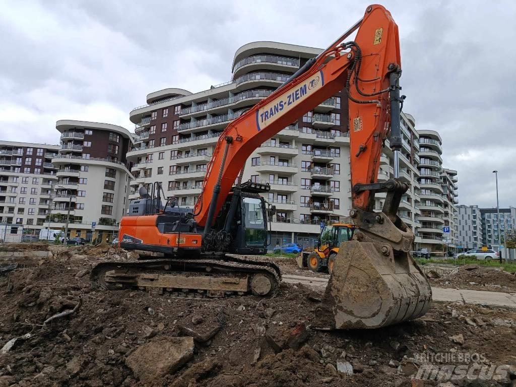 Doosan DX 300 LC-5 Гусеничные экскаваторы