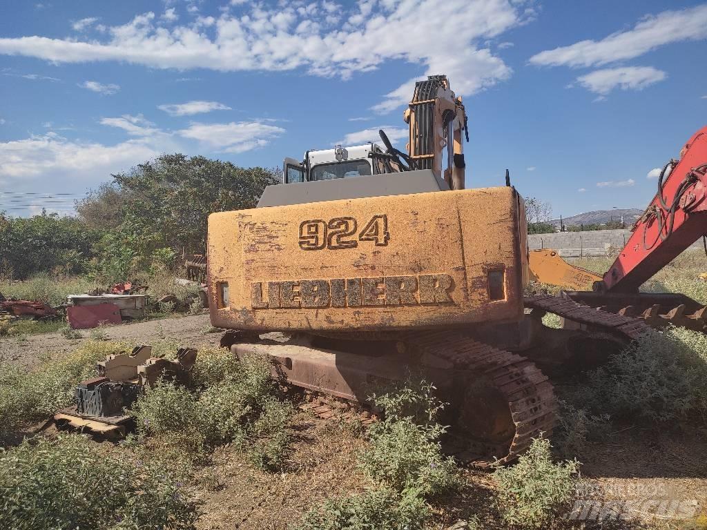 Liebherr R 924 Трансмиссии и КПП