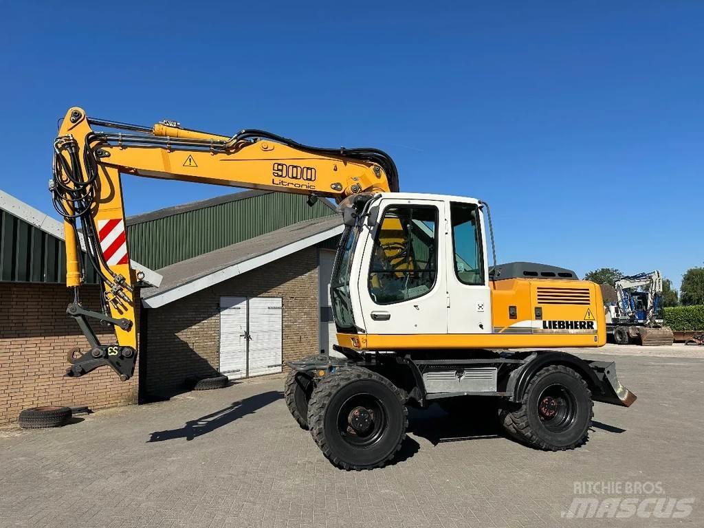 Liebherr A900C Колёсные экскаваторы