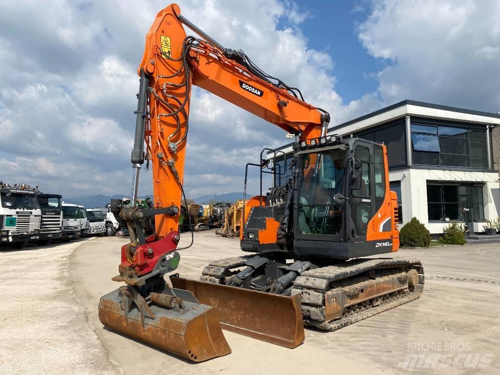 Doosan DX 140 LCR-5 Гусеничные экскаваторы