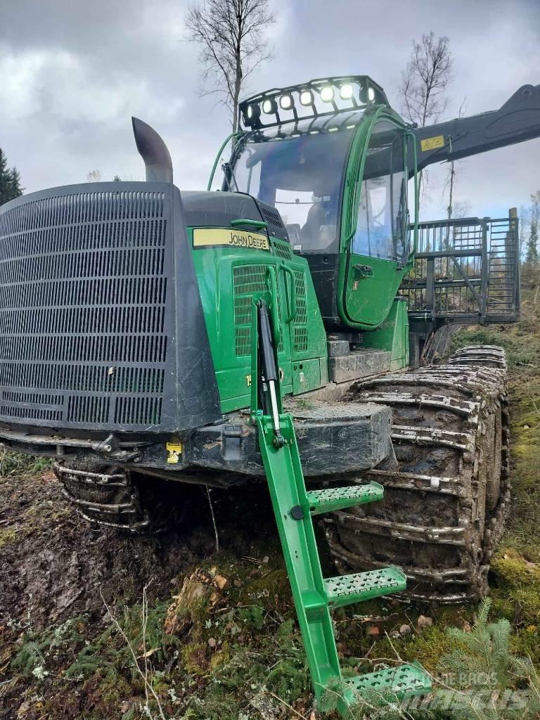 John Deere 1510 E Форвардеры