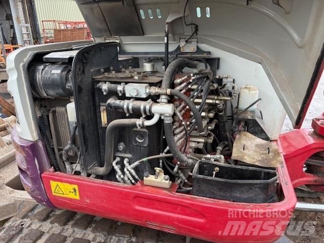 Takeuchi TB 260 Мини-экскаваторы
