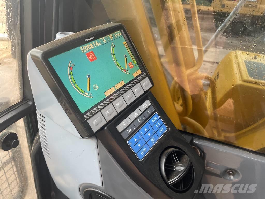Komatsu PC 240 LC-8 Гусеничные экскаваторы