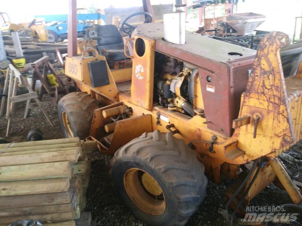CASE 660 Траншеекопатели