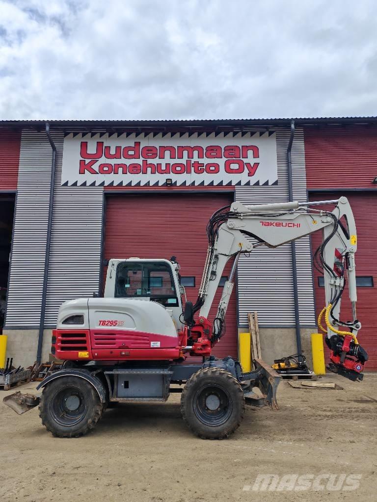 Takeuchi TB295W Колёсные экскаваторы