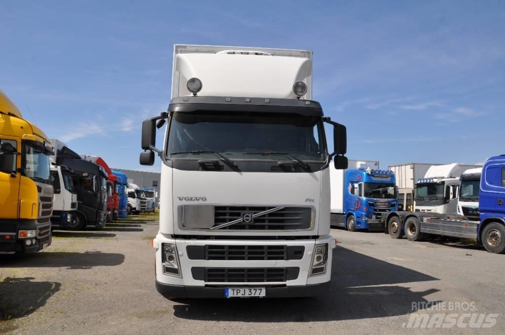 Volvo FH440 6X2 Грузовики-Фургоны