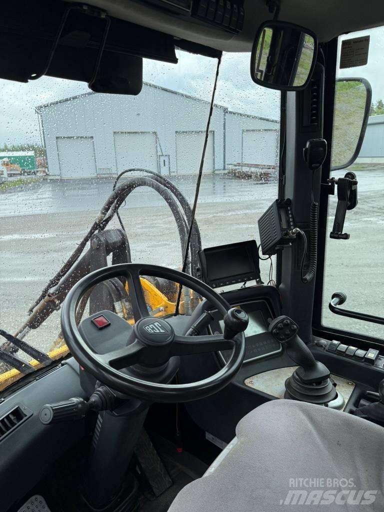 JCB 412 S Фронтальные погрузчики