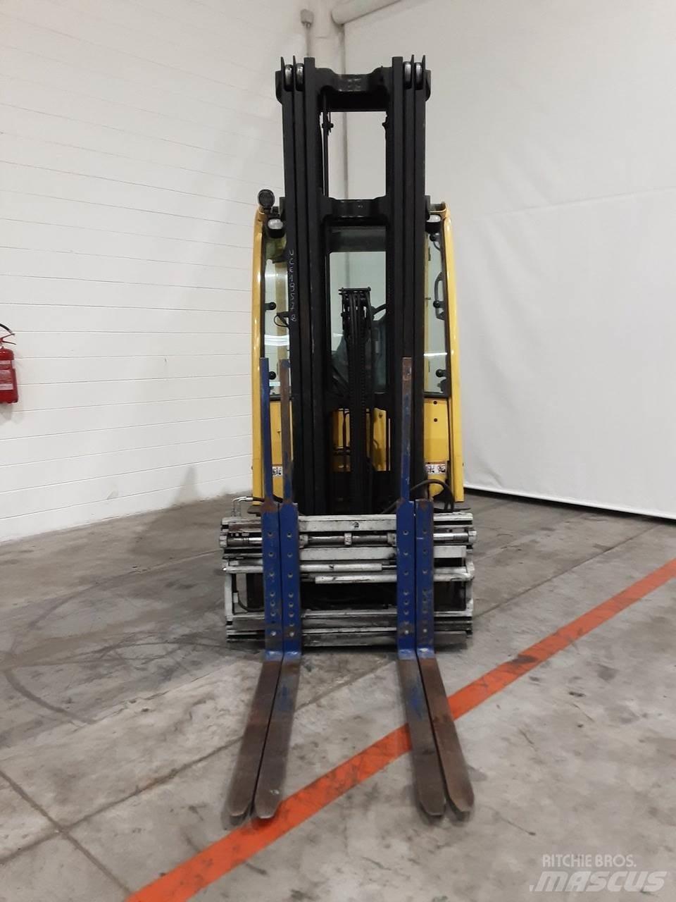 Hyster J2.5XN Электропогрузчики