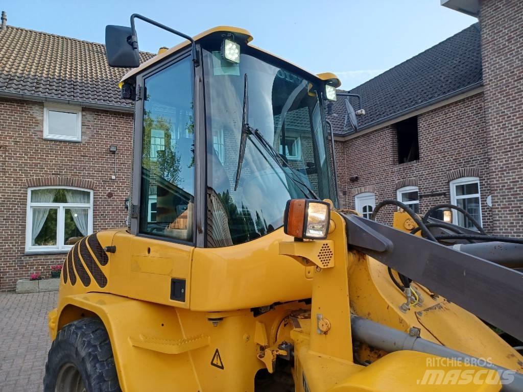 Volvo L 30 B Фронтальные погрузчики