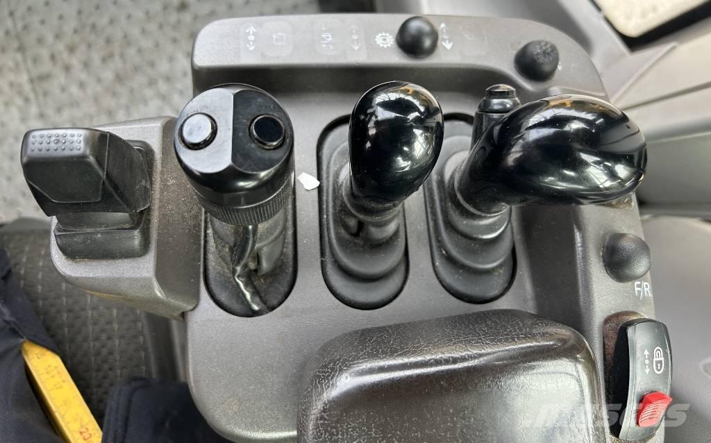 Volvo L120H Фронтальные погрузчики