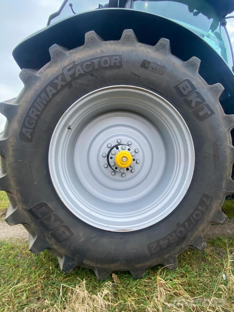 New Holland T7.230 Трактора