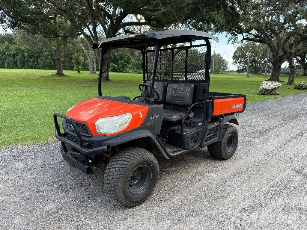 Kubota X900 Коммунальные машины
