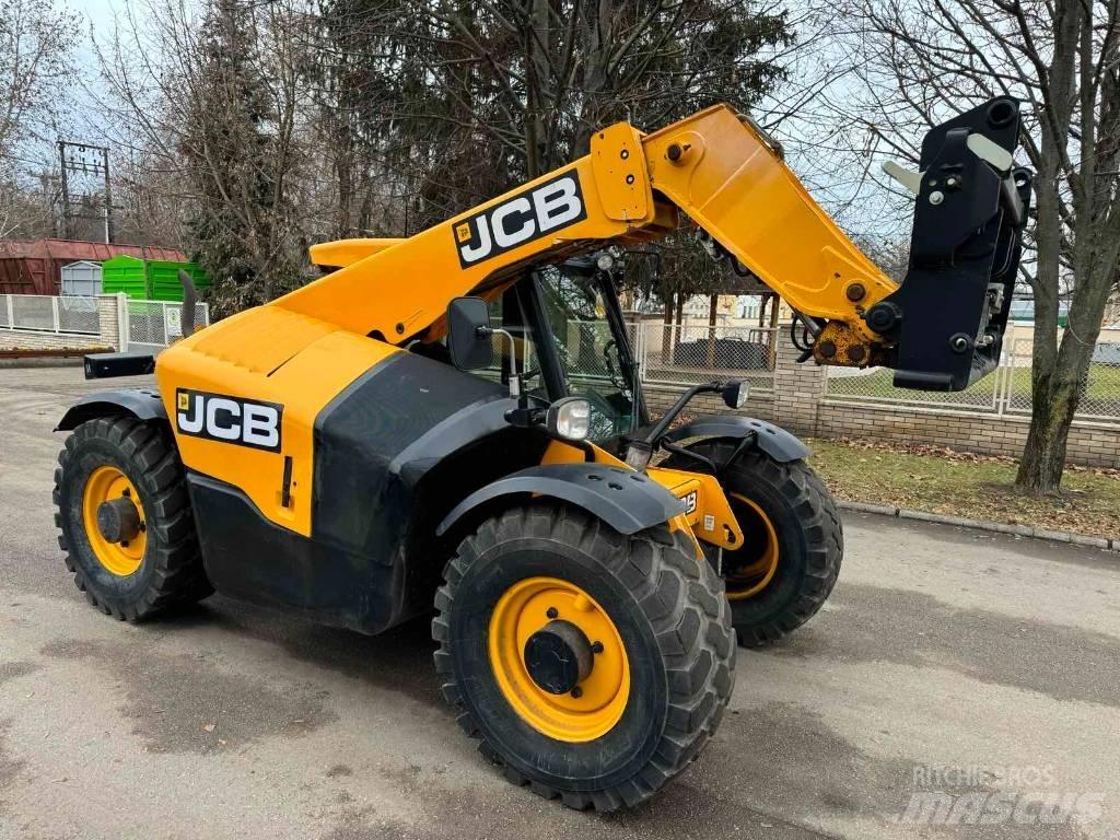JCB 527-58 Сельскохозяйственные телескопические погрузчики