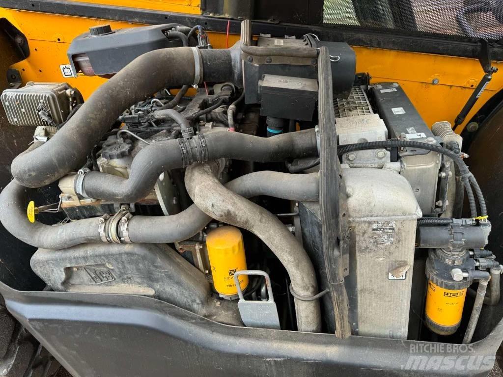 JCB 527-58 Сельскохозяйственные телескопические погрузчики