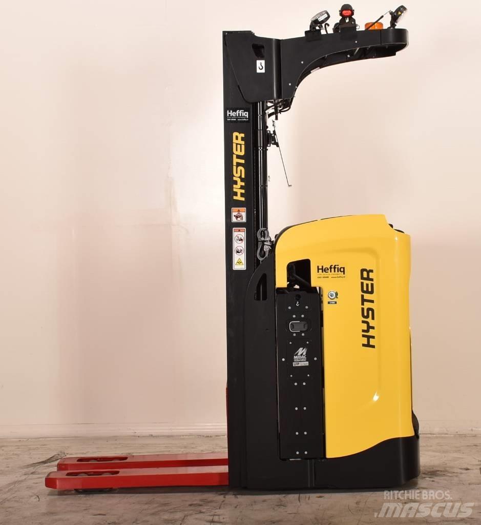 Hyster RS1.6 Самоходные электроштабелёры