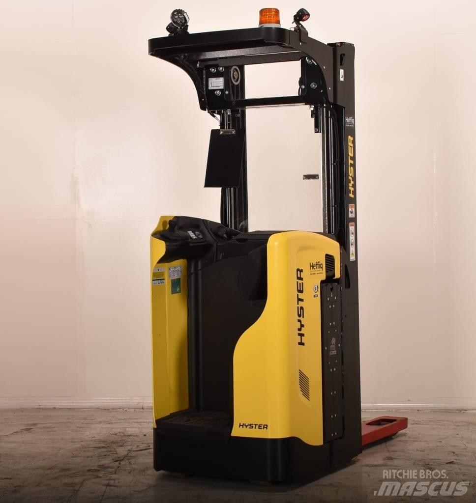 Hyster RS1.6 Самоходные электроштабелёры