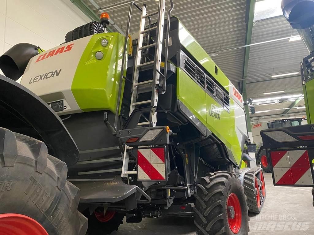 CLAAS 6700TT 4WD Зерноуборочные комбайны