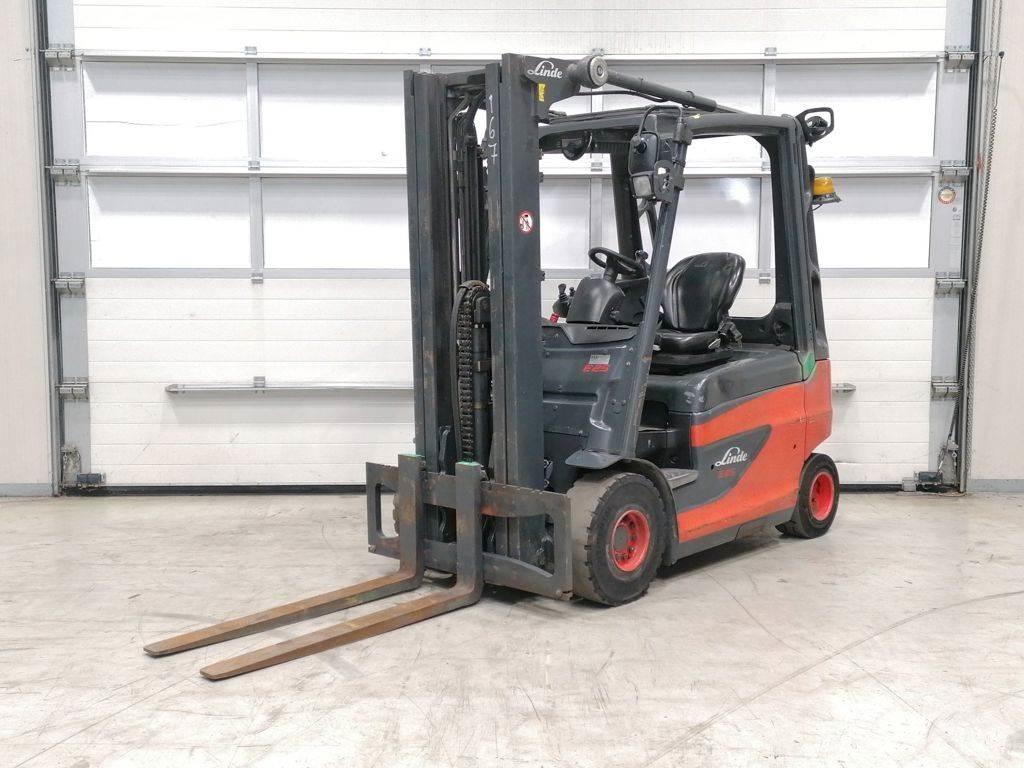 Linde E25-01 Электропогрузчики