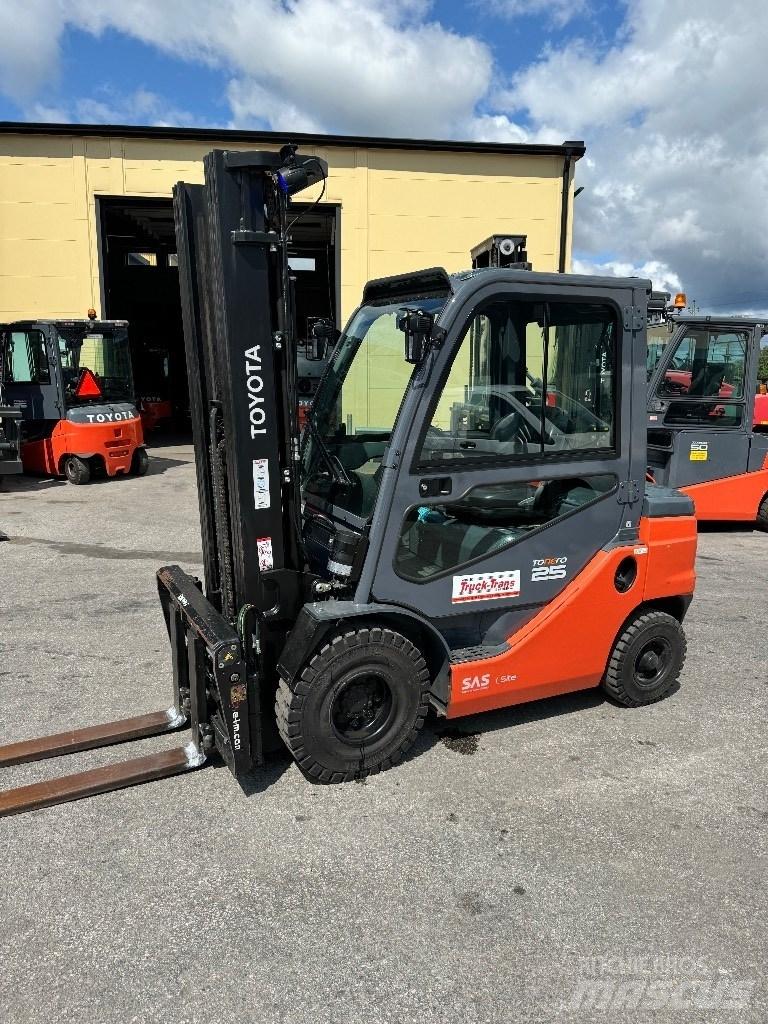 Toyota 52-8FDF25 Дизельные погрузчики