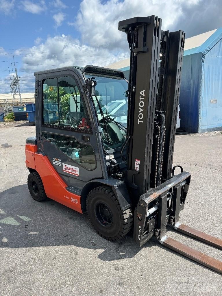 Toyota 52-8FDF25 Дизельные погрузчики