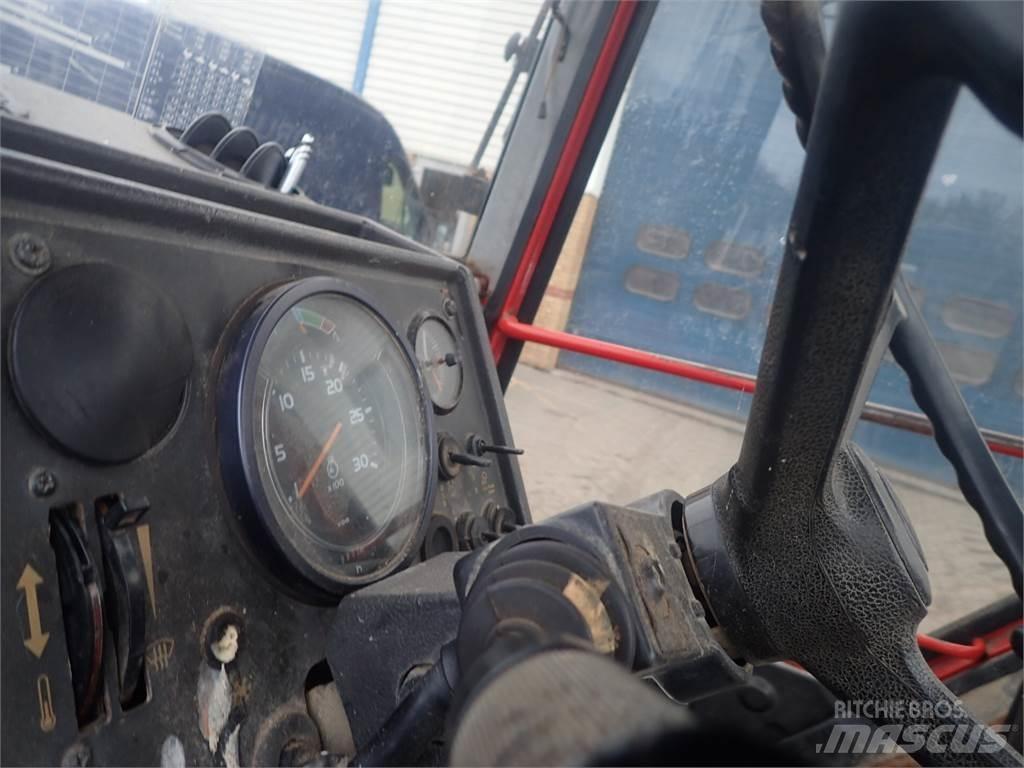 Valmet 705 Трактора