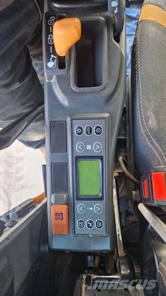 CASE CX 130 D Гусеничные экскаваторы