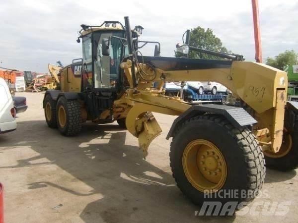 CAT 140M Грейдеры