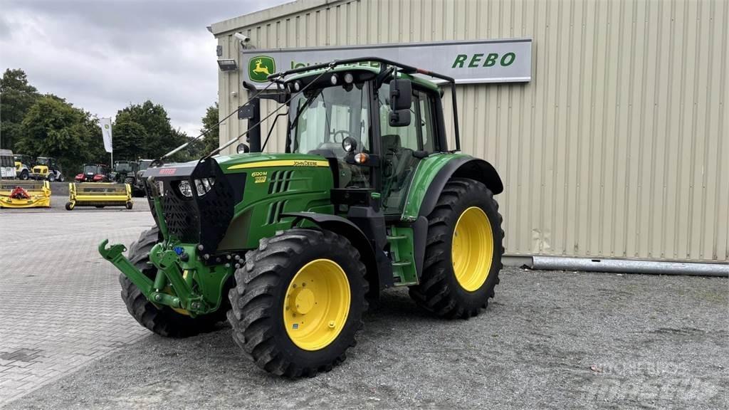 John Deere 6120M Коммунальные тракторы