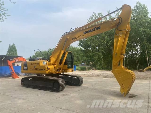 Komatsu PC 220-8 Гусеничные экскаваторы