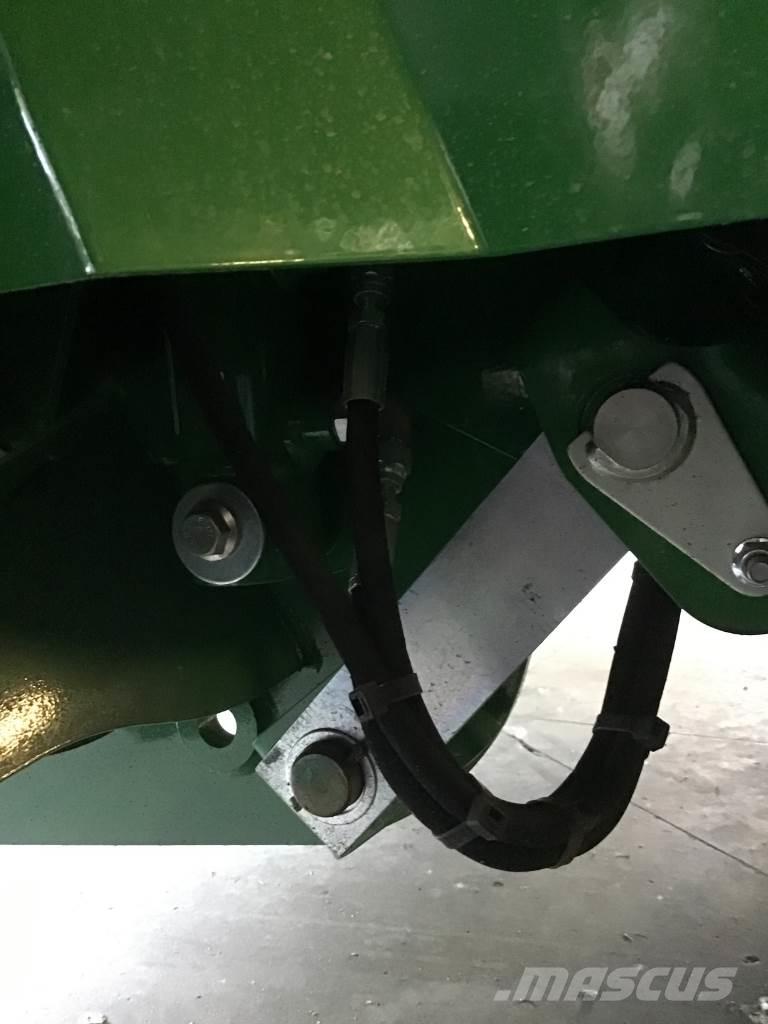 John Deere V461M Рулонные пресс-подборщики