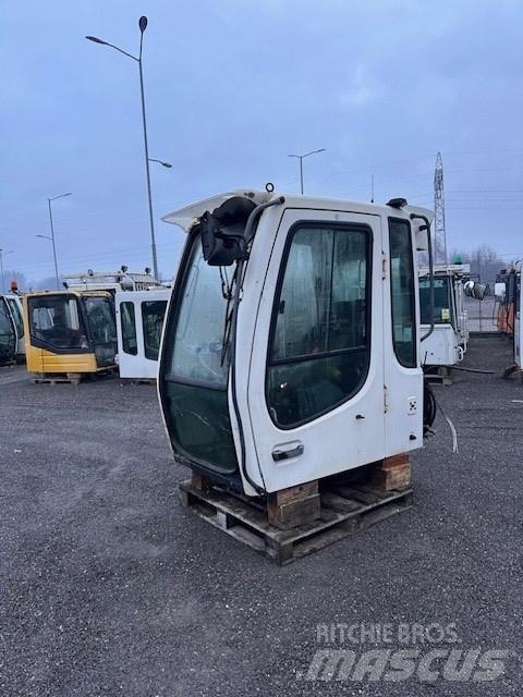 Liebherr A 314 CAB Кабины и интерьер