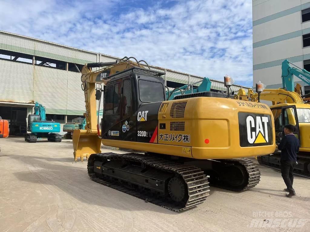 CAT 320 D Гусеничные экскаваторы