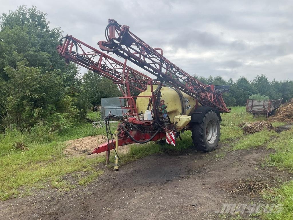 Hardi Comander Прицепные опрыскиватели