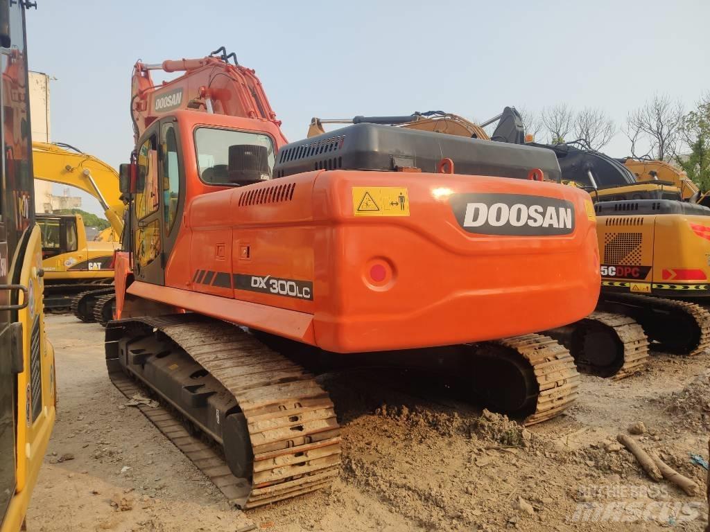 Doosan dx300 Гусеничные экскаваторы