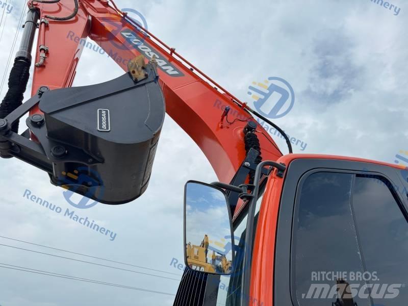 Doosan DX 225 LC-9C Гусеничные экскаваторы