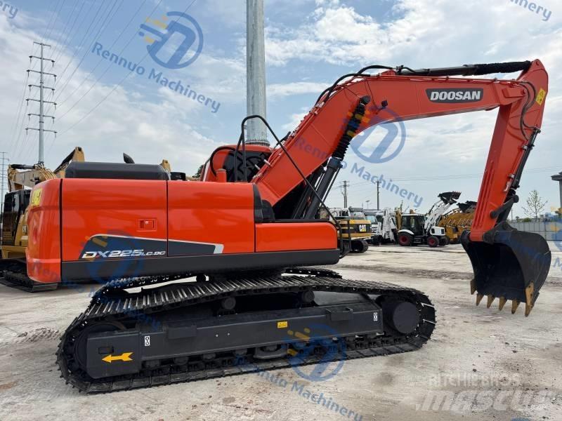 Doosan DX 225 LC-9C Гусеничные экскаваторы