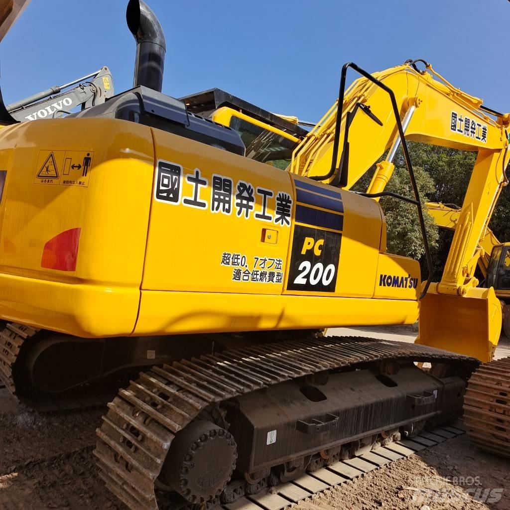 Komatsu PC 200-8 Гусеничные экскаваторы